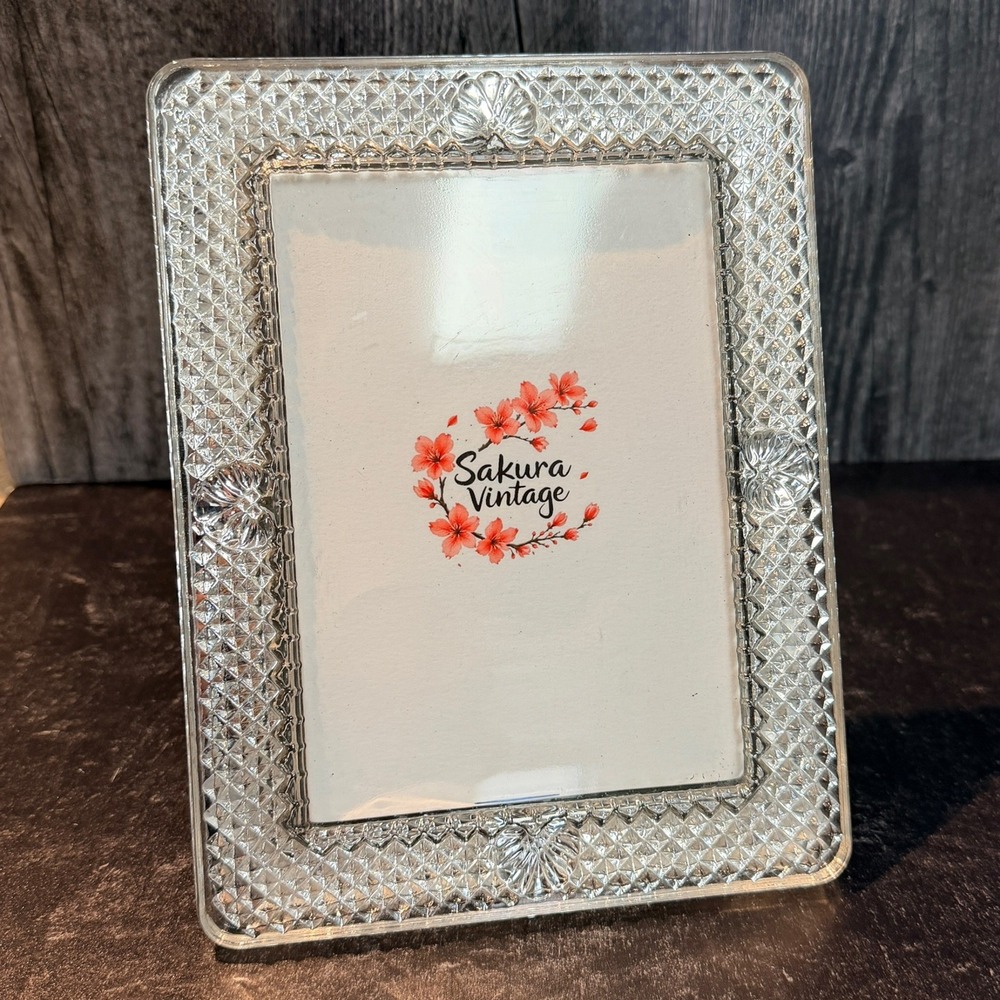 Vintage 90s Lead Crystal Picture Frame Diamond Cut Shell Clear‎ 5 x 7" Tabletop